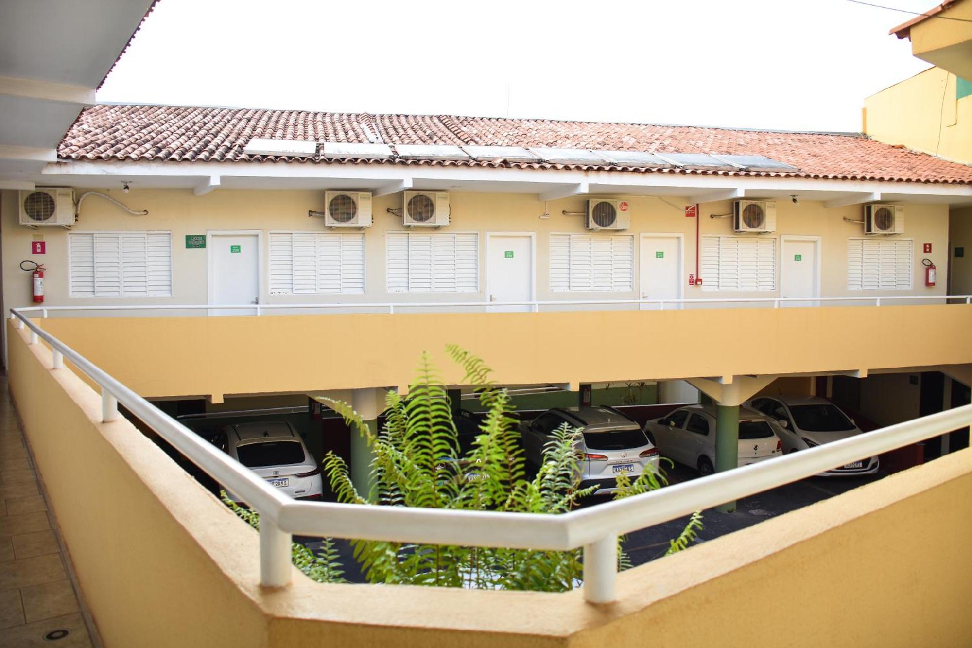Hotel Casa Nova Varzea Grande  Bagian luar foto