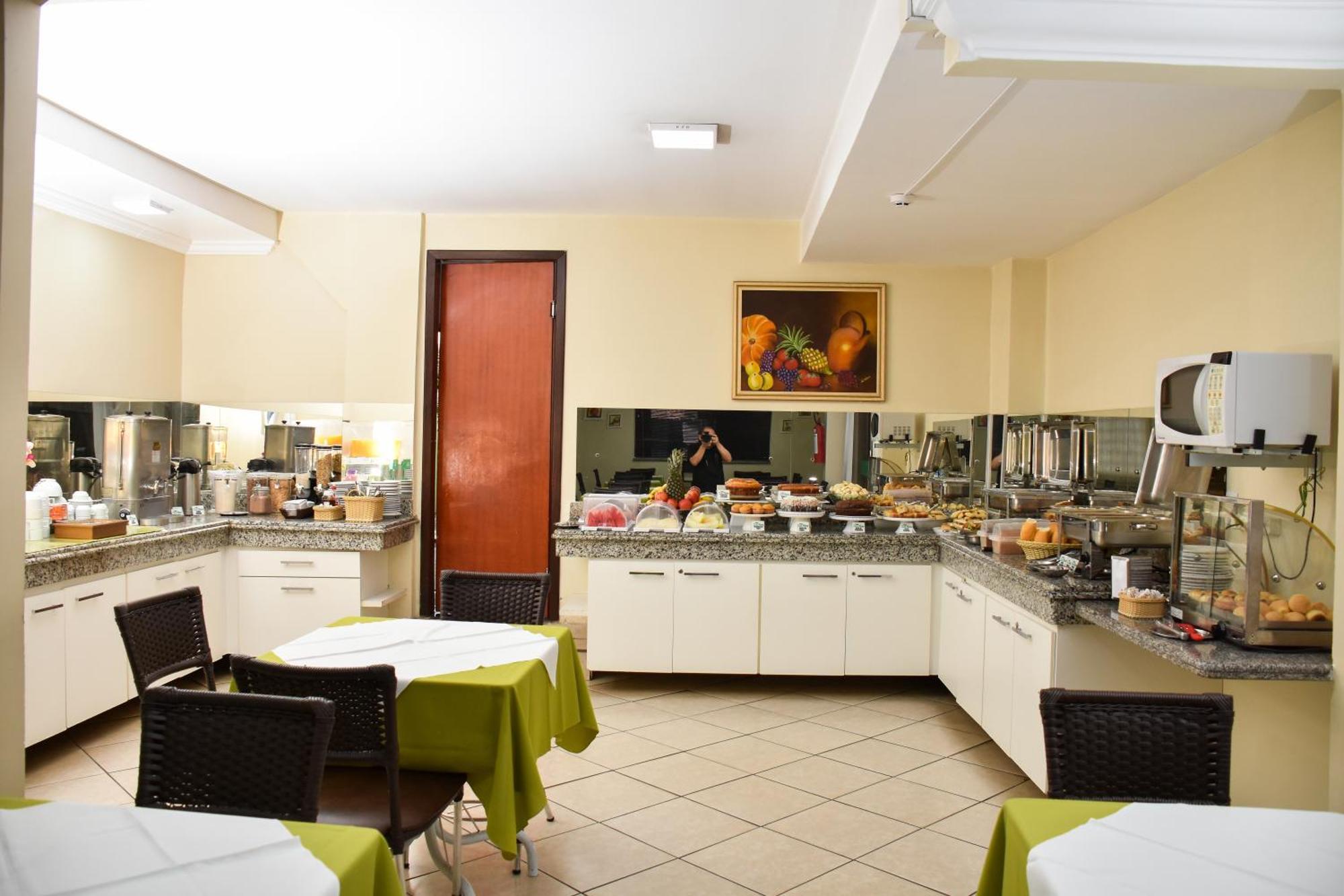 Hotel Casa Nova Varzea Grande  Bagian luar foto