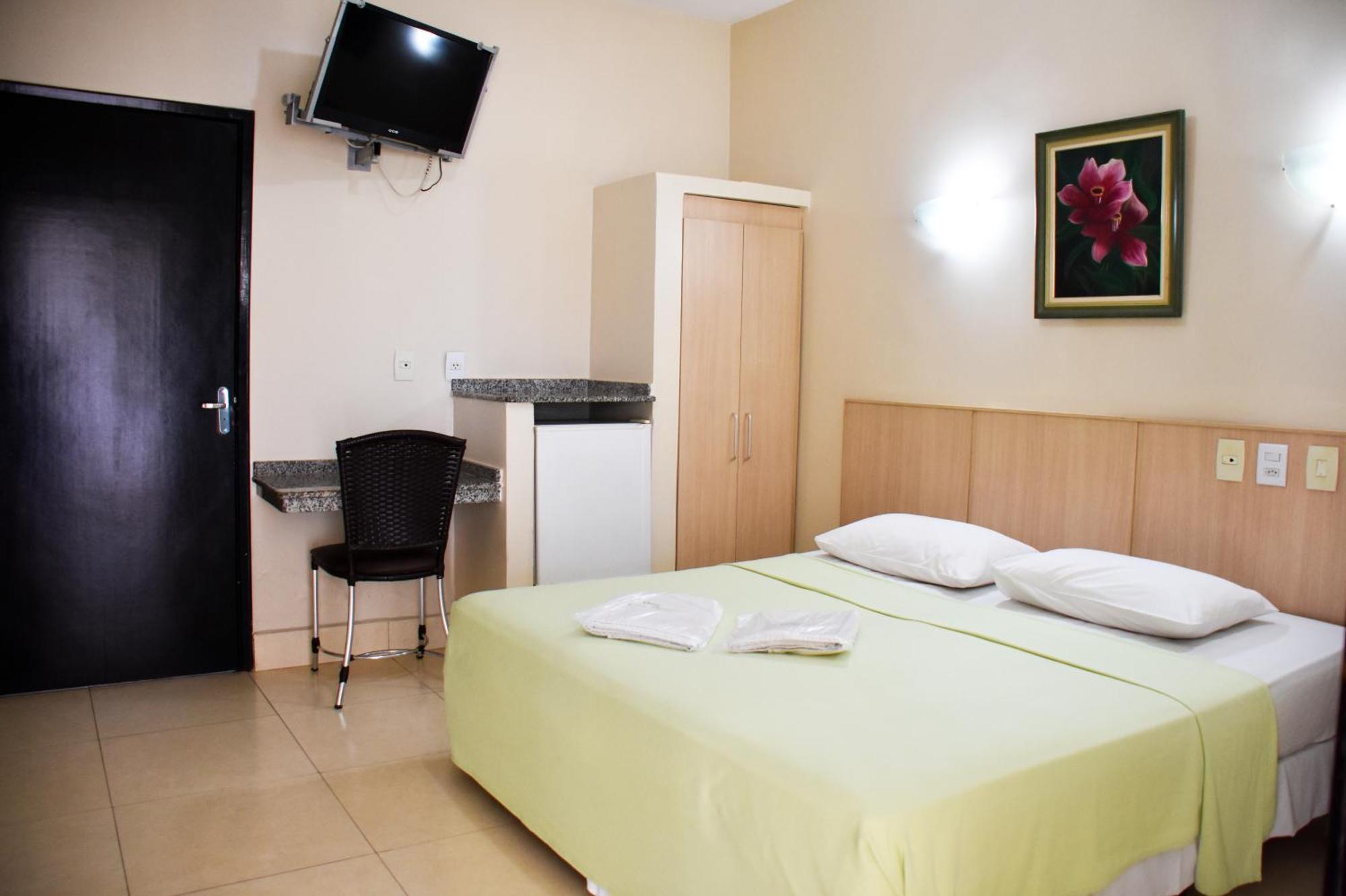 Hotel Casa Nova Varzea Grande  Bagian luar foto