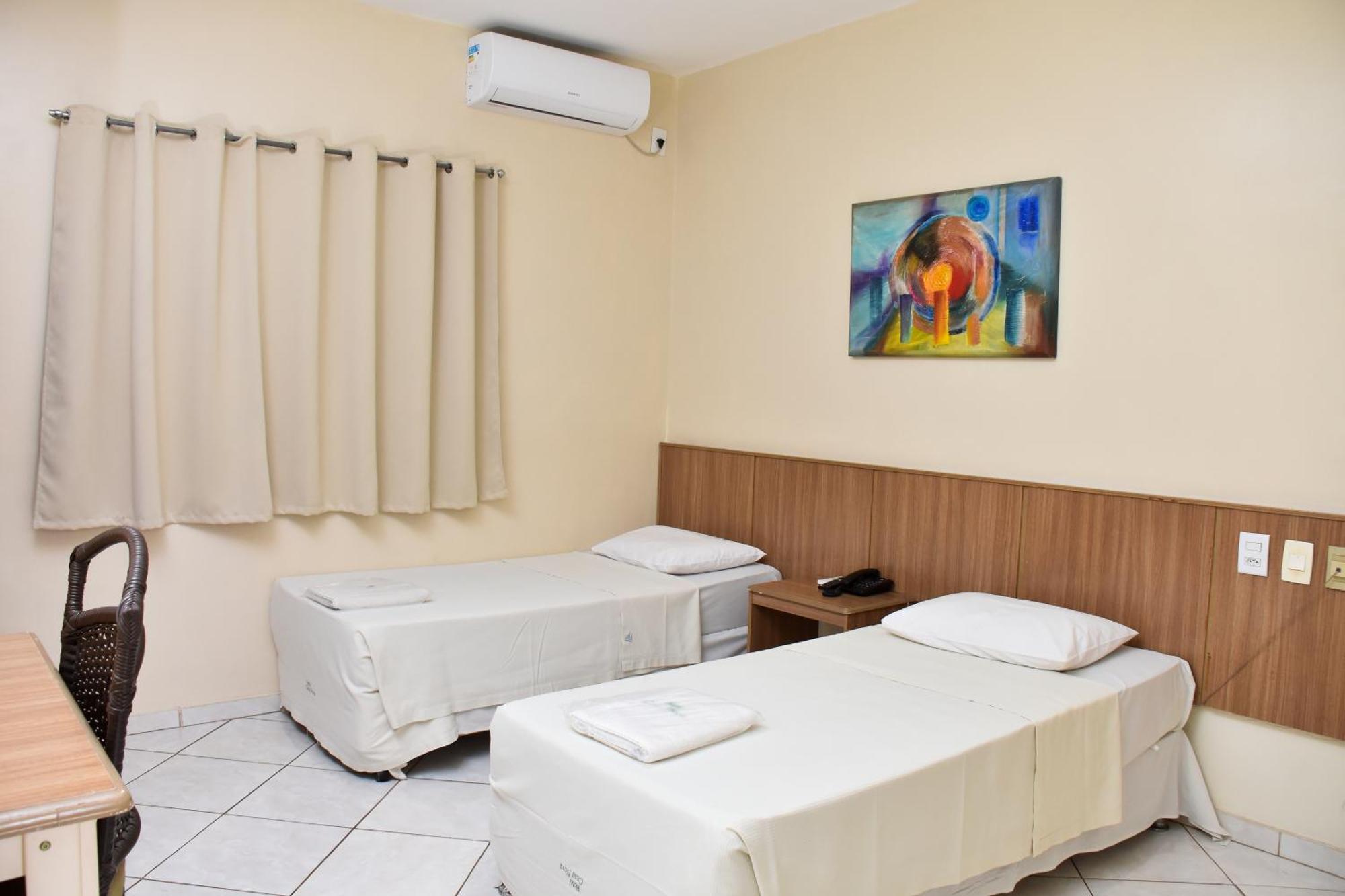 Hotel Casa Nova Varzea Grande  Bagian luar foto