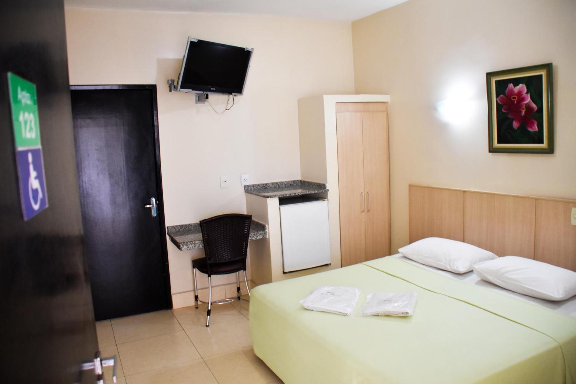 Hotel Casa Nova Varzea Grande  Bagian luar foto