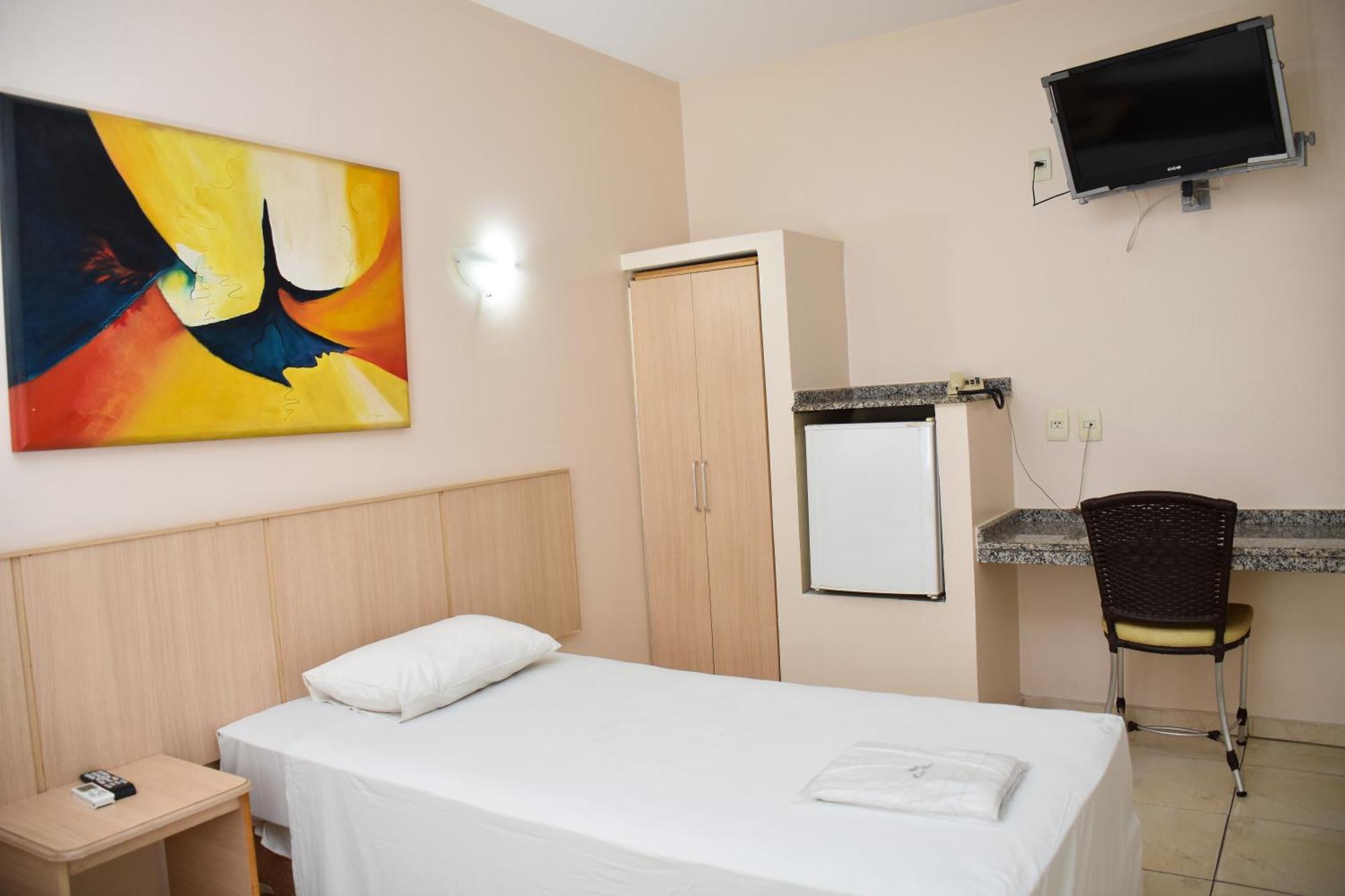 Hotel Casa Nova Varzea Grande  Bagian luar foto