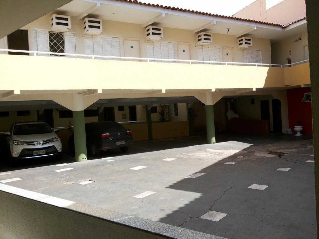Hotel Casa Nova Varzea Grande  Bagian luar foto